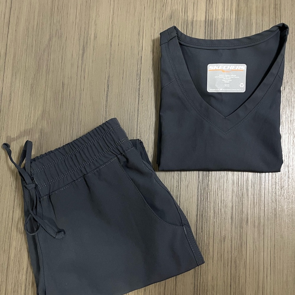 Skechers Scrub Set